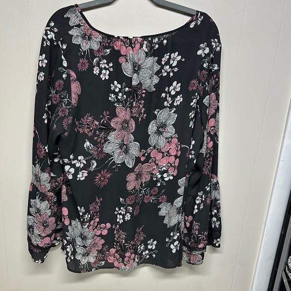 Style & Co Floral 3/4 Bell Sleeve Blouse in Pink and Gray - Picture 7 of 11